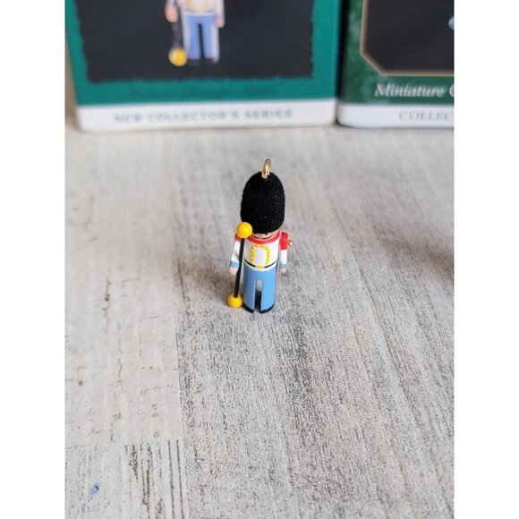 Hallmark miniature clothes pins Soldier ornament Xmas set - Picture 2 of 5